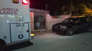 Luego de celebrar el Año Nuevo, José, de 29 años, entra a su dormitorio y se priva de la existencia