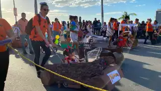 Los pequeños se disfrazan de muchos personajes 