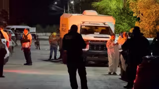 En el sitio fue localizado un hombre tirado sobre un charco de sangre e inconsciente
