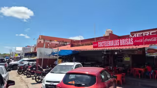 Locatarios exigen desazolve y personal de limpieza en mercado