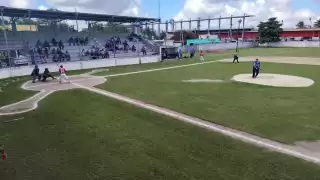 Coyotes y Cardenales disputarán el campeonato el próximo fin de semana.