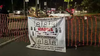 Madres Buscadoras de Quintana Roo se manifiestan en la zona hotelera