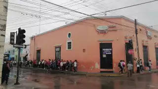 Los semáforos sobre la calle 60 dejaron de funcionar por las lluvias