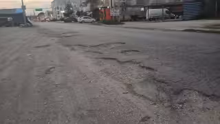 Urge repavimentación en Justo Sierra Méndez para evitar accidentes