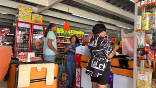 Denuncian abarrotes Las Calderitas por billetes falsos