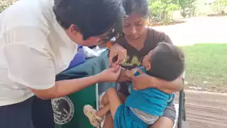 Vacunación masiva en Tenabo: inicia jornada anual de salud