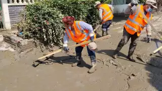 Mujeres y hombres de Yucatán trabajan en el rescate de Poza Rica