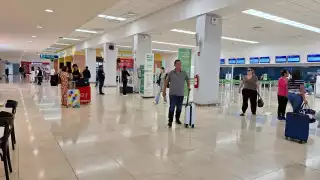 Doce vuelos de salida del aeropuerto de Mérida operaron con retrasos de entre dos minutos y una hora cuarenta minutos