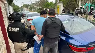 Cuatro personas fueron detenidas por presunto narcomenudeo