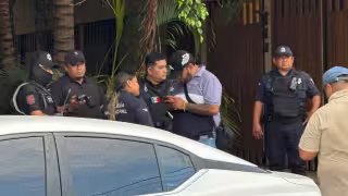 El hecho ocurrió cerca de un edificio corporativo de la Sm 8; algunos responsables habrían tomado rumbo hacia la Donceles y otros al bulevar Luis Donaldo Colosio