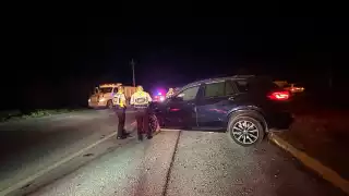 Joven conductor de un volquete ocasiona fuerte accidente sobre la carretera federal 307
