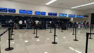 Aeropuerto de Mérida registra poca afluencia y vuelos retrasados este sábado