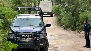 Hallan un cuerpo embolsado cerca de Puerto Aventuras