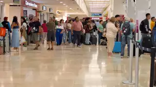 Los pasajeros esperaron hasta 20 minutos para recibir sus equipajes