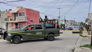 Cateo por delitos contra la salud genera fuerte movilización policiaca en el Centro de Progreso