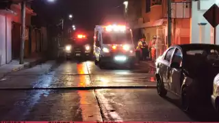 Se resbaló cuando estaba bajando por lo que quedó embrocado; falleció de forma instantánea