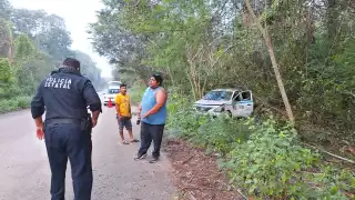 Accidente en José María Morelos: unidad siniestrada espera seguro para ser retirada