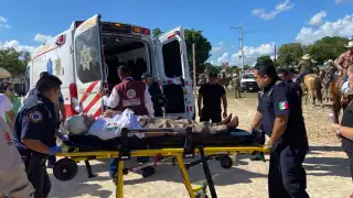 Un jinete de la tercera edad es llevado de emergencia al hospital de Tizimín tras golpe en la cabeza