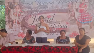 La embajadora fue presentada ante los organizadores y presentes en el lugar.