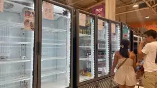 Neveras de bebidas alcohólica se vaciaron por las compras de pánico
