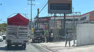 Policía atiende denuncia por robo en avenida Álvaro Obregón