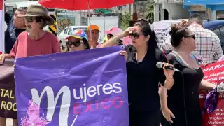 Bloquean carretera federal 307 en Playa del Carmen