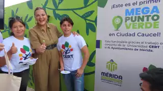 La alcaldesa Cecilia Patrón se encargó de inaugurar el punto verde