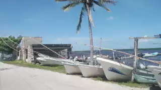 La capitanía de puertos del Carmen cerró los puertos a la navegación debido al mal tiempo en las costas de Campeche