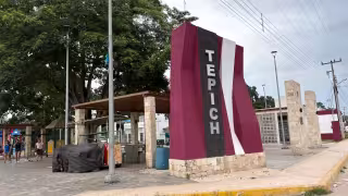 Elementos de la Policía Estatal y del Ejército Mexicano desplegaron un operativo y bloquearon accesos a la comunidad