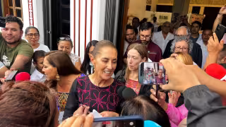 Claudia Sheinbaum inició su gira de trabajo por la Península de Yucatán supervisando obras de salud en Chetumal.