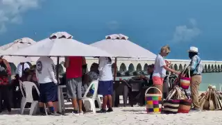 Turistas del crucero ‘Breeze’ reviven la economía en Progreso