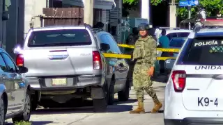 En la madrugada, elementos de fuerzas estatales cumplen una orden en el Poniente de Progreso