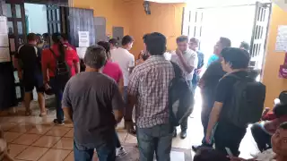 Se requiere llenar un formato y entregar el primer certificado de natalidad.