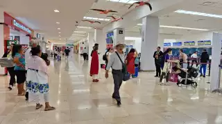 Los vuelos de anoche registraron retrasos