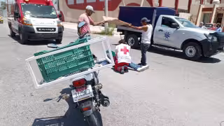 Intentó huir tras choque, pero vecinos lo detuvieron