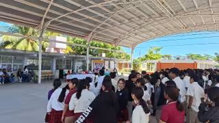 Alta demanda escolar en Ciudad del Carmen deja a 25 estudiantes en espera de ubicación