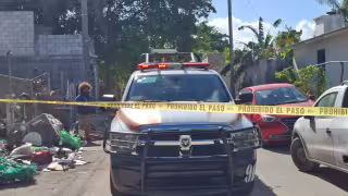 Elementos policiacos llegaron al lugar de los hechos en la Supermanzana 107.