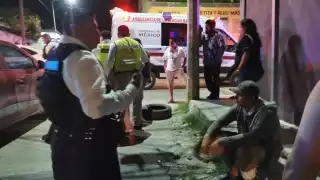 Vecinas de Campeche agreden a paramédica en un accidente