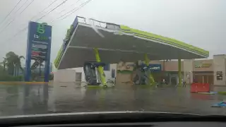 Se recomienda no salir de los domicilios ante el paso de Beryl