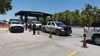 Antimotines intentan liberar bloqueo en Atasta tras más de 80 horas de cierre