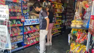 La inestabilidad afecta al pequeño comercio por el aumento de precios en productos básicos y la presión fiscal