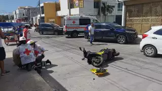 Un motociclista no hizo alto y se impactó contra una camioneta en San Agustín del Palmar
