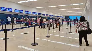 Aeropuerto de Mérida 19 de noviembre:  Reporte de vuelos, horarios, salidas y retrasos hoy martes
