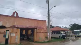 Vecinos de Iturbide, Hopelchén sufren apagón de más de ocho horas y fallas de voltaje