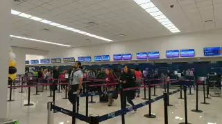 La afluencia de pasajeros en el aeropuerto de Mérida se mantiene regular