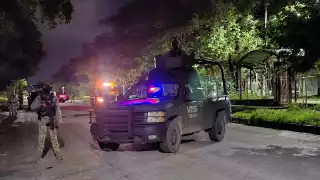 Un vehículo con paquetes de estupefacientes fue localizado por las autoridades federales en el fraccionamiento Los Héroes