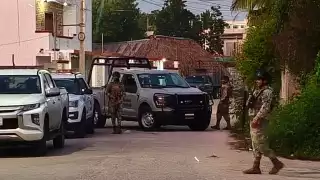 Fuerte operativo federal en viviendas de Tizimín