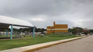 Vecinos de la zona maya de Quintana Roo llevan 24 horas sin electricidad