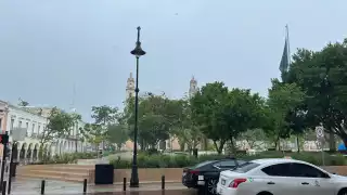 Helene ahora como Huracán categoría 1 provoca fuertes lluvias en Mérida