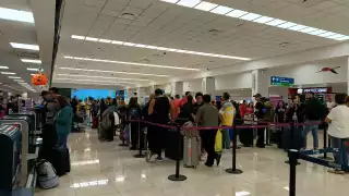 El aeropuerto de Mérida continúa con gran movilización de pasajeros